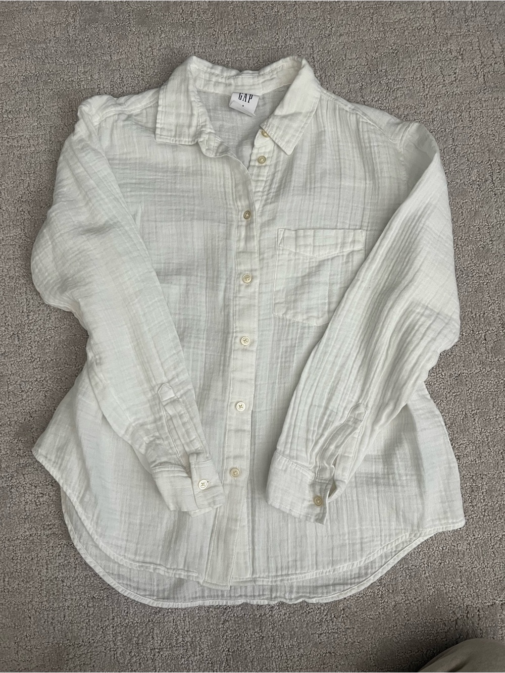 Gap cotton gauze button up shirt